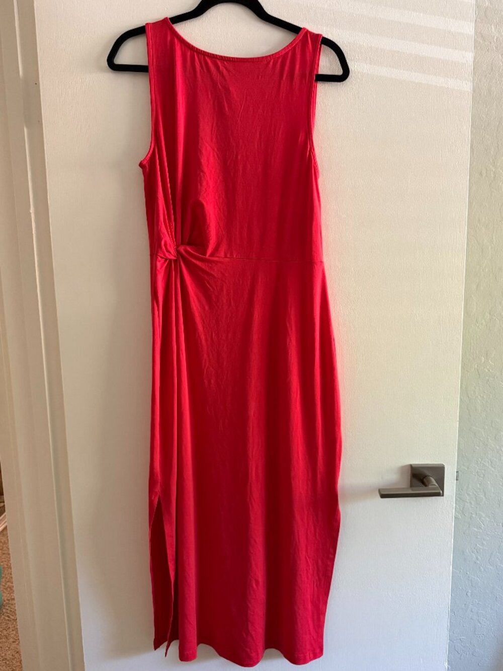 Beyond Yoga maxi dress size medium boat neck twist waist red NWT